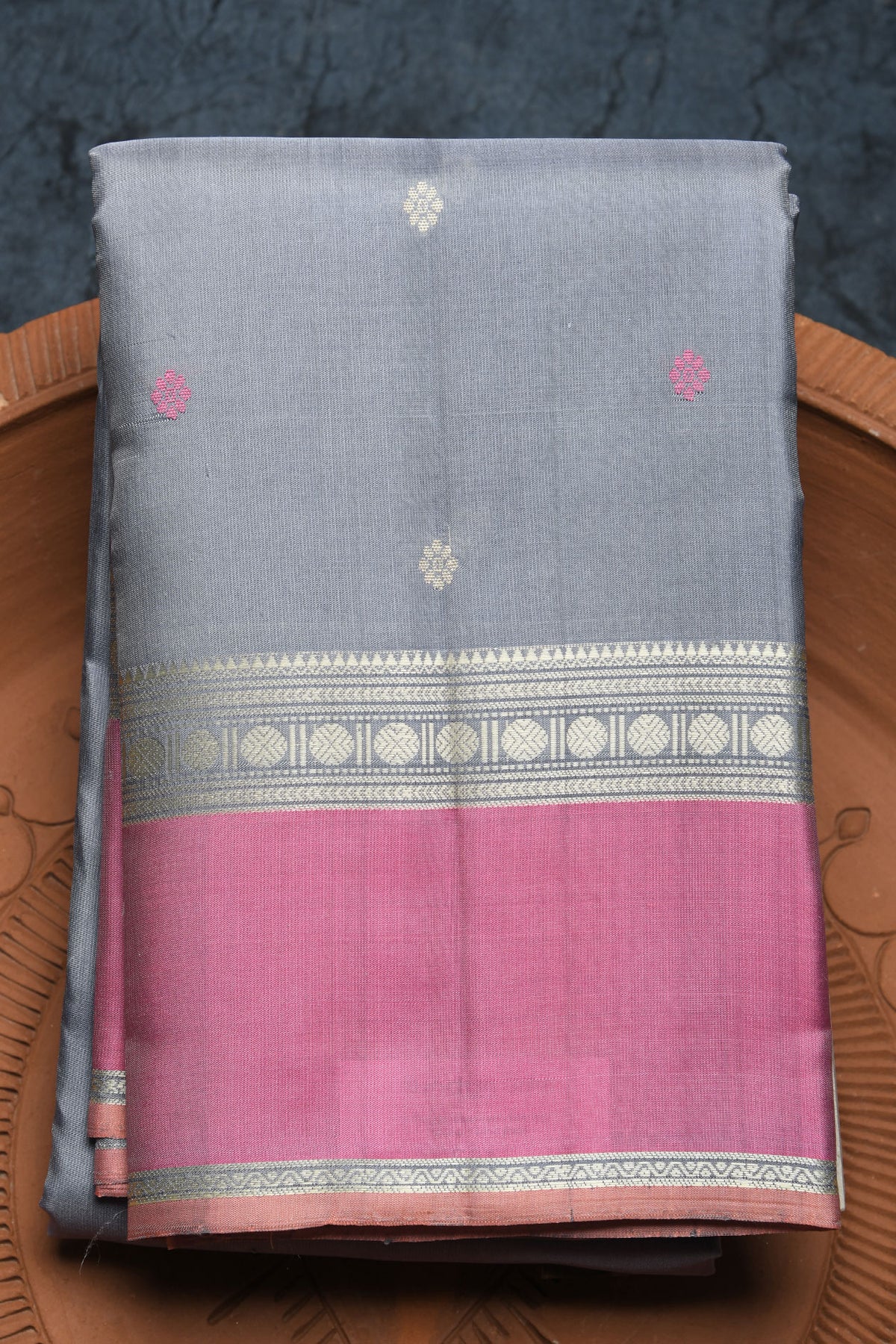 Rudraksh Border In Buttis Grey Kanchipuram Silk Saree