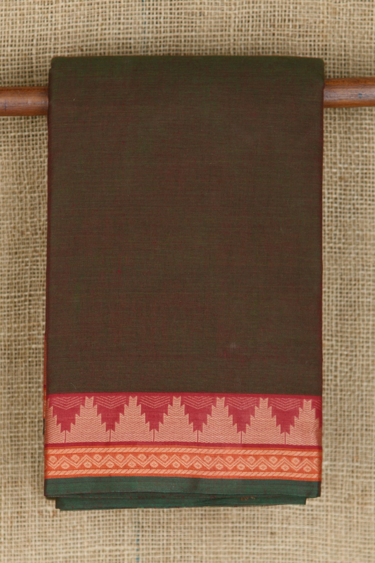 Thread Work Small Border In Plain Manthulir Color Chettinad Cotton Saree