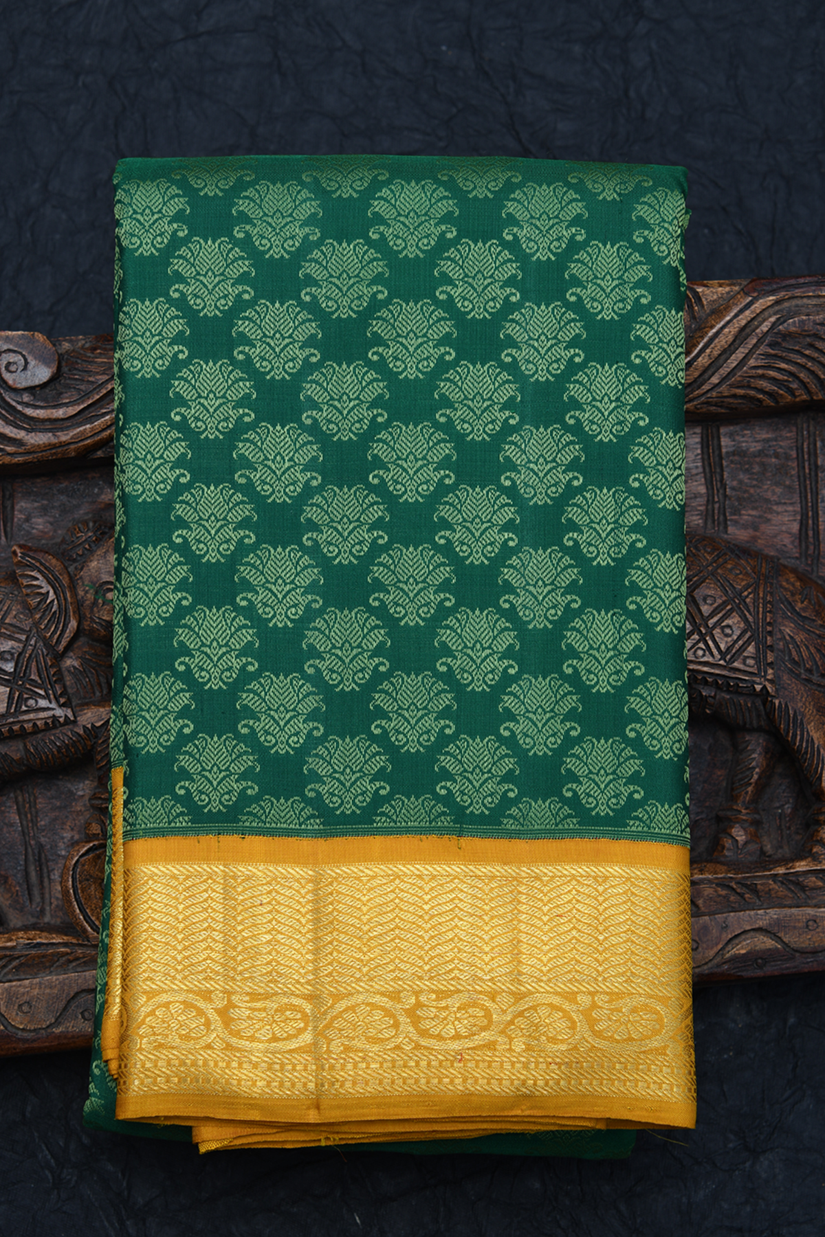 Threadwork Motifs Emerald Green Kanchipuram Silk Saree