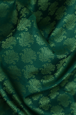 Threadwork Motifs Emerald Green Kanchipuram Silk Saree