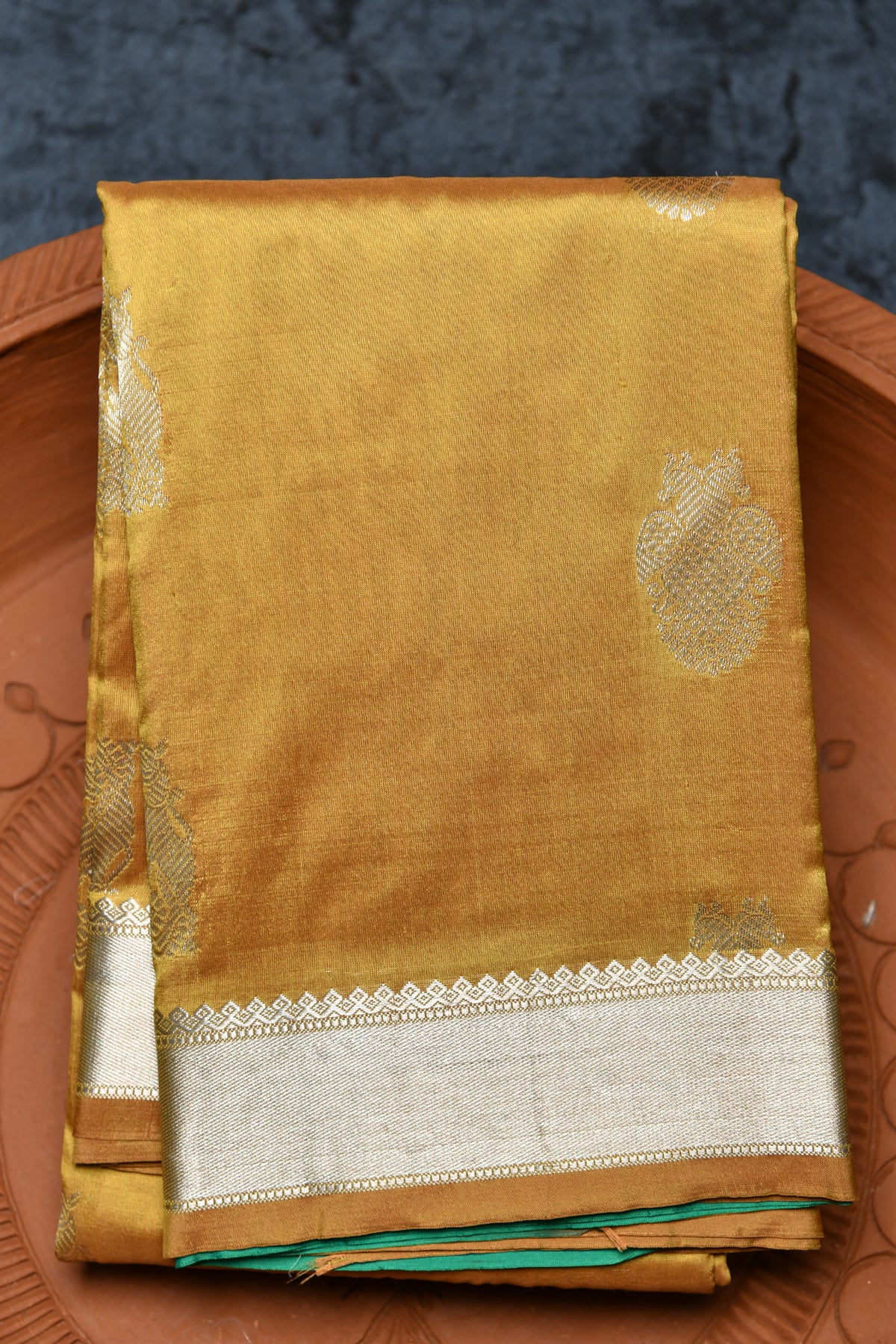 Silver Zari Border With Iruthalai Pakshi Butta Golden Yellow Kanchipuram Silk Saree