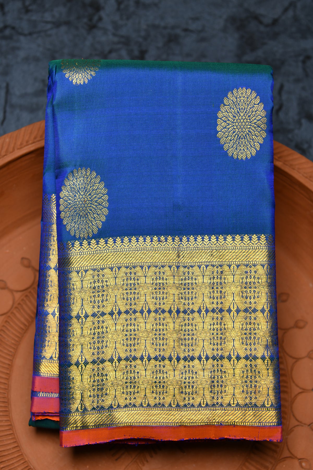 Traditional Border With Floral Butta Peacock Blue Kanchipuram Silk Saree