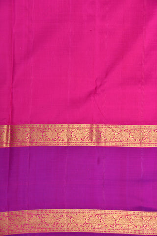 Rettai Pettu Border With Floral Butta Pear Green Kanchipuram Silk Saree